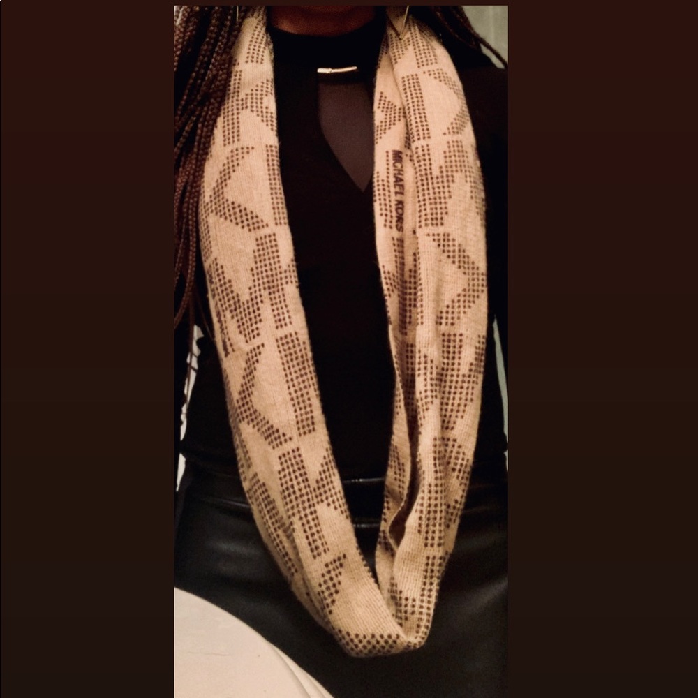 Michael Kors Infinity Scarf